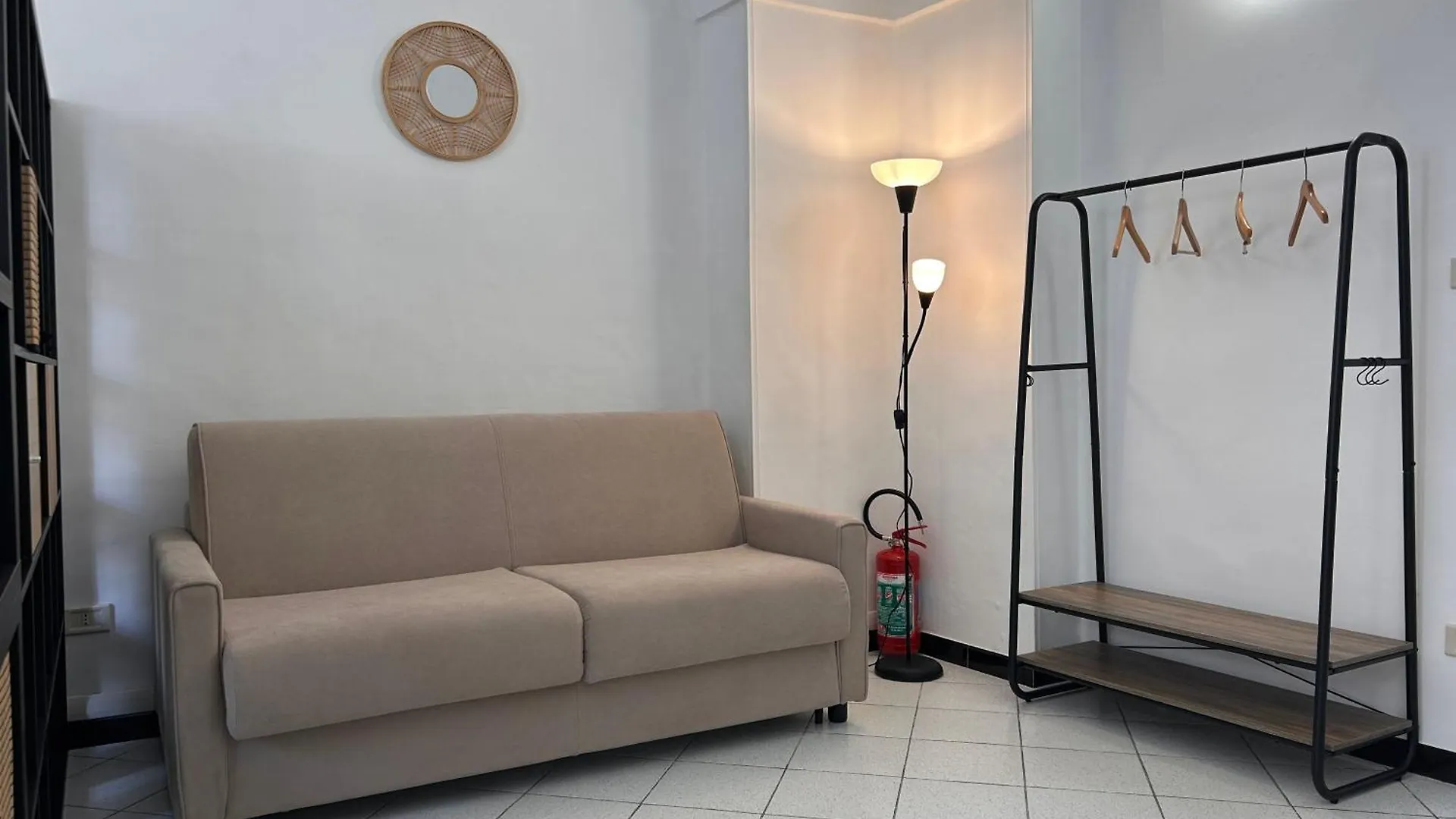 Dede Apartment Brindisi 0*,